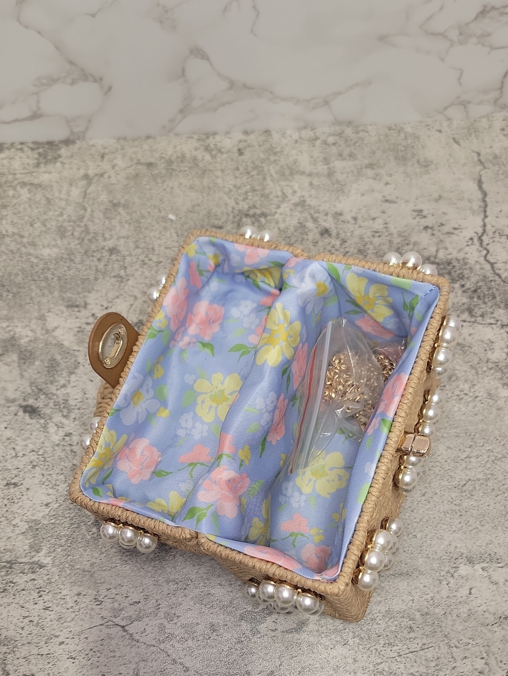 Daisy Embellished Straw Bucket Bag | Rattan Flower Box Purse by Jenna Lee - Picture 5 of 9